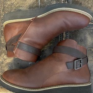 Cloudwalker boots by Avenue Sz 8.5
